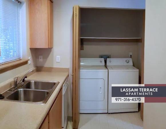 $1,550 / 2hab - Suburbano, Familiar + Amplios Espacios Verdes, Encanto de Pueblo Pequeño (Este de Portland)63820681652483120