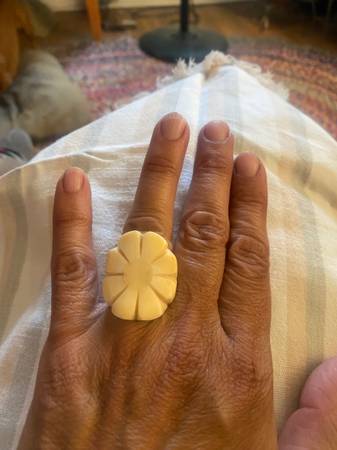 Ivory ring from Cuba 1