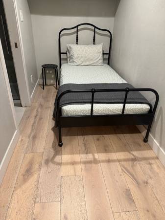 $1,500 / 1br - 250ft2 - Estudio remodelado de 1 dormitorio/1 baño con servicios gratuitos y opción amueblado (fremont / union city / newark)63880134040321120