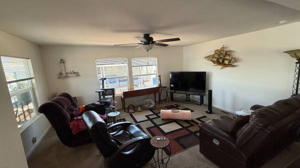 $134,900 / 3br - 1448ft2 - Priced to Sell 3/2  "Family Mobilehome  Park"  Only $134,900. (Tulare)63809864407425122