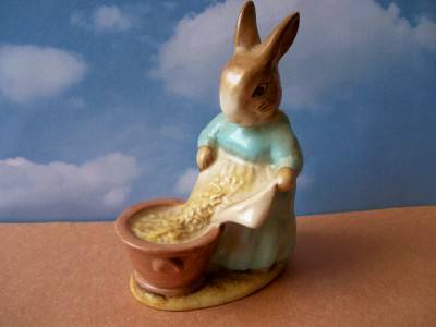 Vintage Beatrix Potter Cecily Parsley Figurine 1