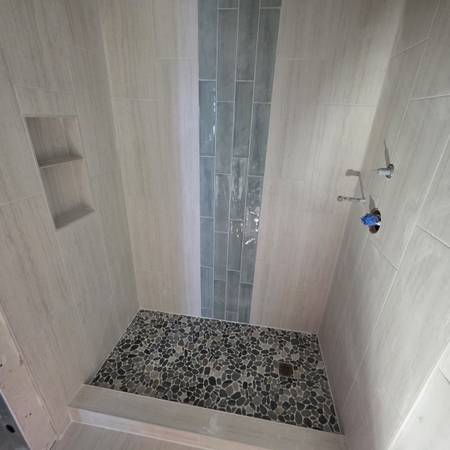 AFFORDABLE TILE INSTALLATION – KITCHENS, BATHROOMS, BACKSPLASHES & MORE 1