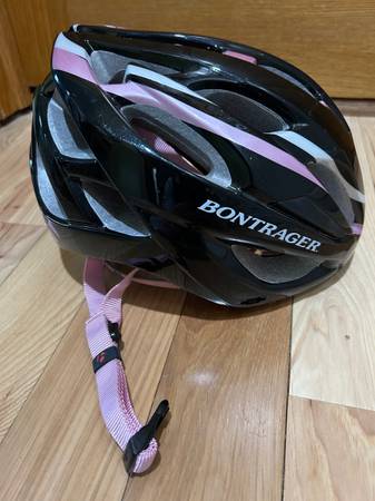 Bontrager Kids Girls Bike Helmet Size M - $8 (Bay View)63471072153345120