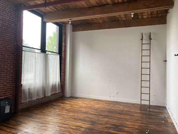 Start-Up / Incubator / Maker / Commercial Space: Jasper Studios 216 1