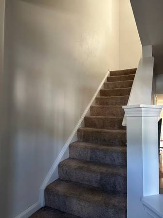 $1,000 / 3br - Room for rent (Lake ridge)64040362695169124