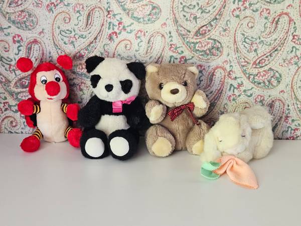 STUFFED ANIMALS 1