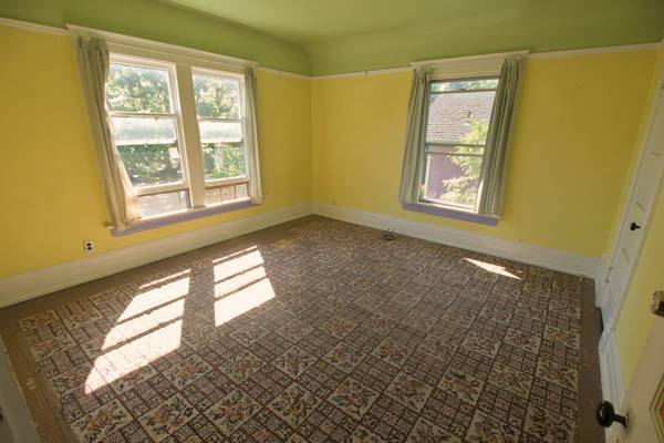 $620 Two rooms in shared Victorian community house (Sunnyland)63509586647425123