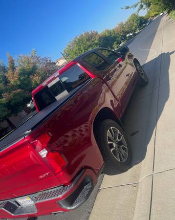 2020 Chevy Silverado 1500 - $34,900 (Fremont)63654702229377121