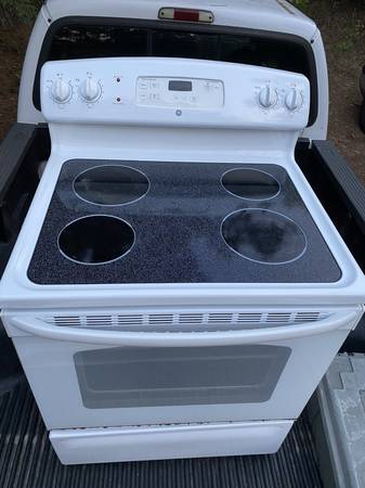 Electric stove and Microwave 1