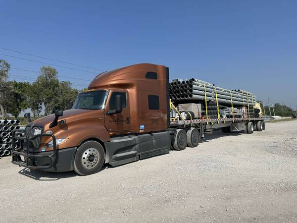 Hiring Flatbed CDL Class A drivers - 75c/m or 30%/ gross 1