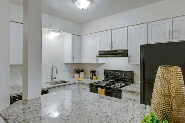 $1,420 / 2br - 766ft2 - Access to Boise River and Greenbelt, Pet Friendly Community (Boise, ID)64003312952962121