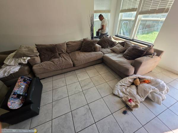 Couches / sofas 1