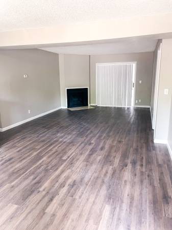 $915 / 2br - 1000ft2 - 2 bdrm 2 baths apts near 55th and S. Lewis (Tulsa)63806193756547120