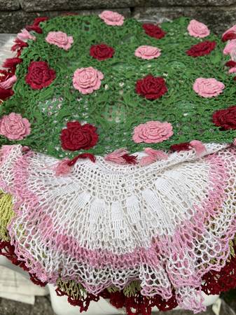 Doilies multiple sets Vintage 1