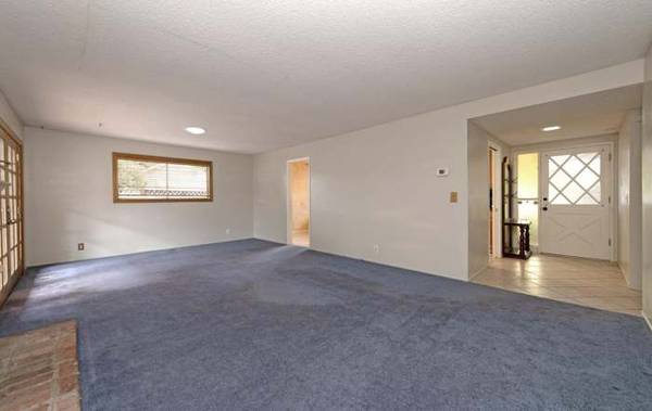 $2,500 / 3br - 1388ft2 - Casa actualizada de 3 habitaciones/2 baños con cocina moderna, chimenea y almacenamiento –Sunnyvale (sunnyvale)63790049840513122