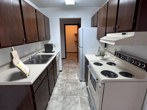 $1,125 / 2br - 928ft2 - 🔥 Moving is Expensive!  Save $500 with our SPECIAL TODAY!!! 🔥 (248 3rd St S, Waite Park, MN)63988653622019122
