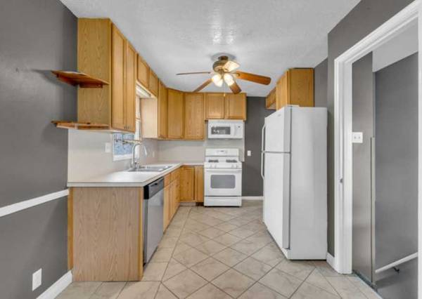 $970 / 2br - Casa completamente remodelada de 2 dormitorios y 1 baño en alquiler (Salt Lake City, UT)63670973095811121