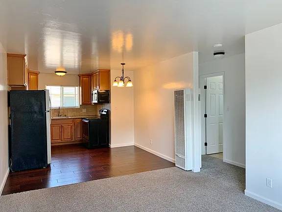 $1,700 / 2br - 724ft2 - Modern 2-Bedroom Apartment in the Heart of Hollister (hollister)64045028160259123