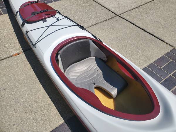 Necky Arluk III kayak de mar - $950 (Gig Harbor)63439375495809123