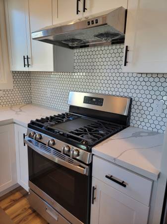 $3,995 / 3br - ¡Hermoso apartamento remodelado de 3 habitaciones/1 baño con vista al Golden Gate! (daly city)63667941639041122