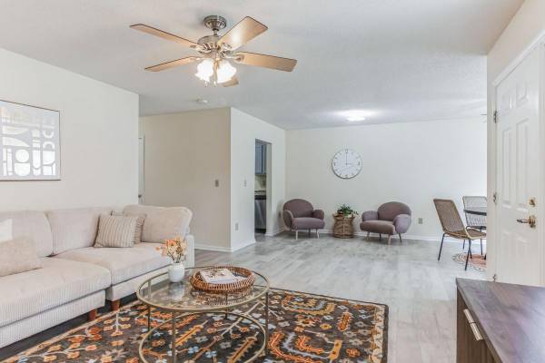 $1,437 / 428ft2 - Screened Patio, Walk In Shower, Laundry Care Center, On-Site Parking64015946566657123