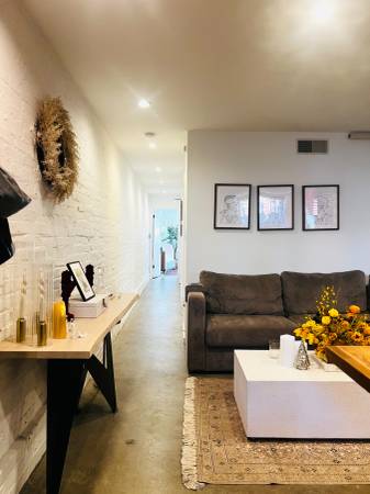 $2,600 / 2br - 1000ft2 - Incredibly spacious 2 bedroom 1 bath English basement.Walk to metro! (Bloomingdale DC)63896039680002123