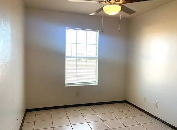 $950.00 / 2br - Potomac Loop Apartments63662019271681123