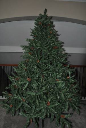 TRIM HOME 7.5 FT CHRISTMAS TREE - OUTSTANDING CONDITION 1