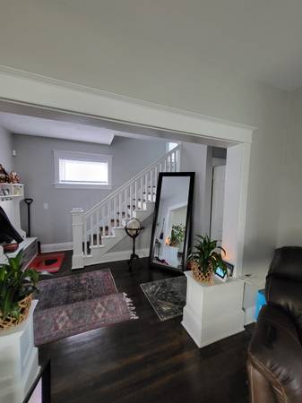 $1,200 / 1br - 450ft2 - Like having the whole house for apartment  rent (Omaha)63968760821763123