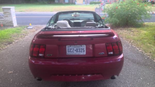 2000 Ford Mustang GT convertible - $6,000 (Austin)63439800664577124