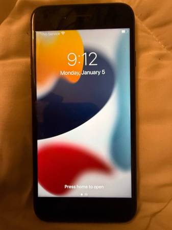 Unlocked Apple 256GB Jet Black iPhone 7 1