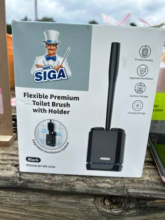 Flexible Premium Toiet brush w/ holder 1