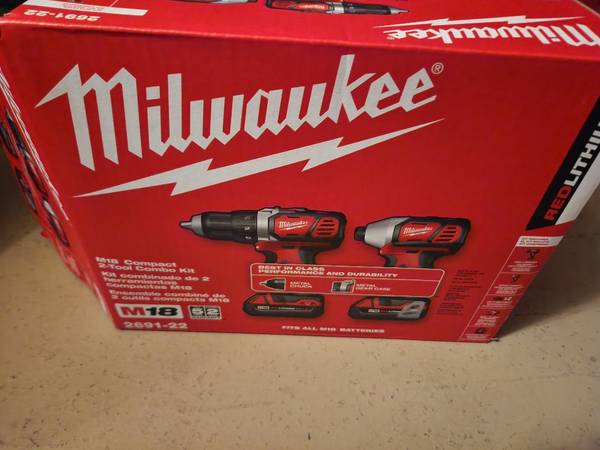 Drill Set Milwaukee 2 Drills 2 Battery Charger And Tool Bag NEW - $200 (Pembroke Pines)63471413840899122