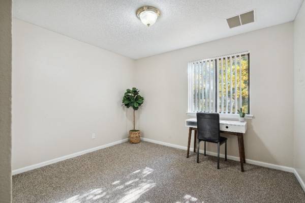 $1,350 / 2br - 920ft2 - Completely gutted apartment, all new everything!!! (Minutes to Collins Aerospace)63863566272257124