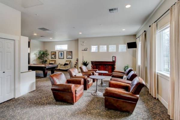 $1,474 / 2br - 725ft2 - Fireplace Lounge, 2/bd 1/ba, Olympia WA (3600 Forestbrooke Way SE, Olympia, WA)63948083621378121