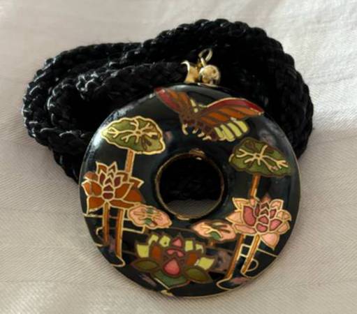 Vintage pendant 1