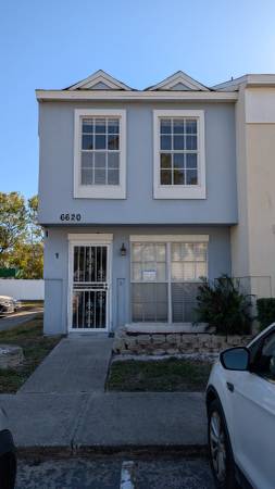 $2,000 / 2br - 1080ft2 - Pinebrook  Estates - 2/3 House available (Keen and 118th Ave. north)63976137655042122