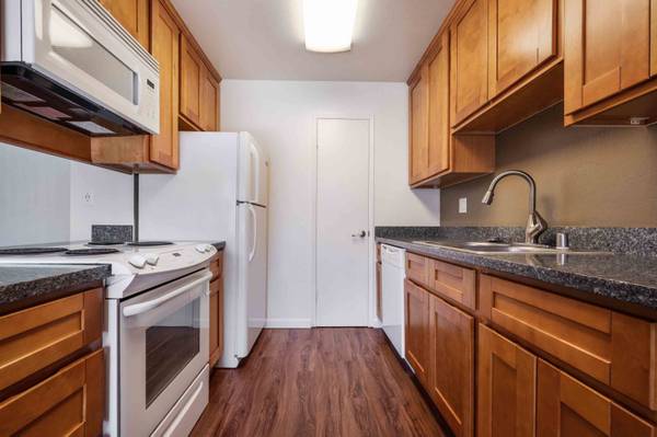 $2,681 / 1br - 704ft2 - 1/BD, Covered Parking, Located in San Jose (san jose west)63657880328193124