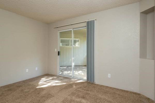 $2,176 / 3br - 1217ft2 - Your dream 3 bed, 2 bath is closer than you think! Call now! (Eugene)63373544220419123