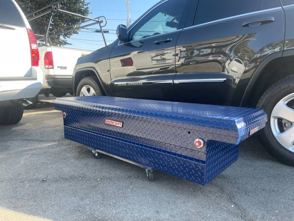 Weatherguard low-profile Saddle Box / Tool Box 1