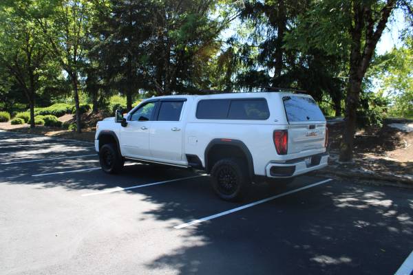 2023 GMC Sierra 3500HD Denali - Photo 3