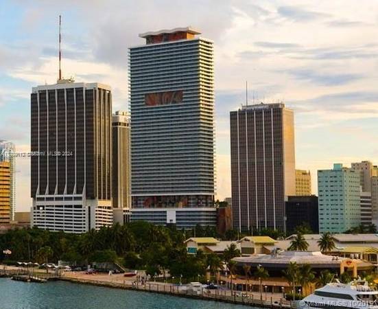 50 BISCAYNE TWO BEDROOM 1