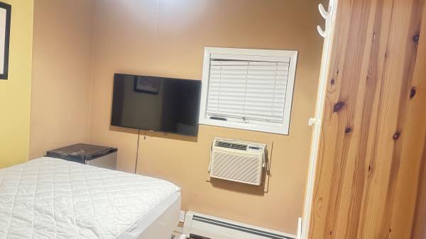 Busco Caballero responsible para un cuarto en casa tranquila. 1