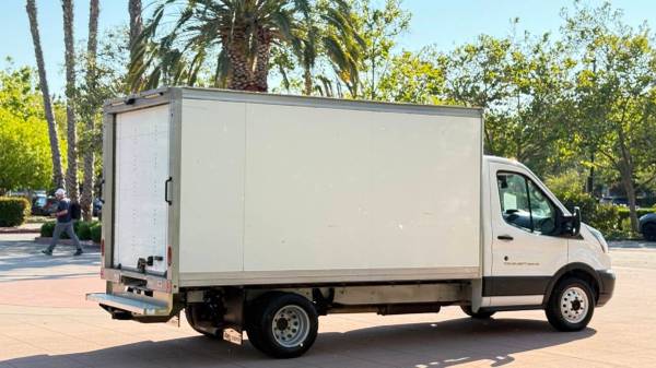 2018 Ford Transit 350 HD - Photo 9