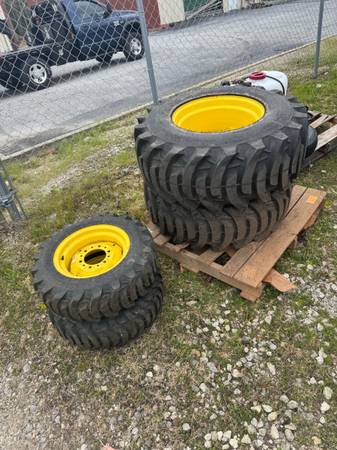 New set of John Deere tractor tires/wheeels !! - $1,350 (Loganville)63470457872771120
