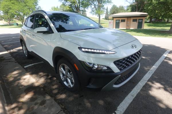 2023 Hyundai Kona===AWD=======only 51k miles========Look @ the price - $14,900 (Denver)63619952177923122