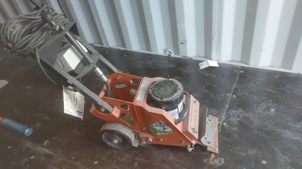 Floor tile remover 1
