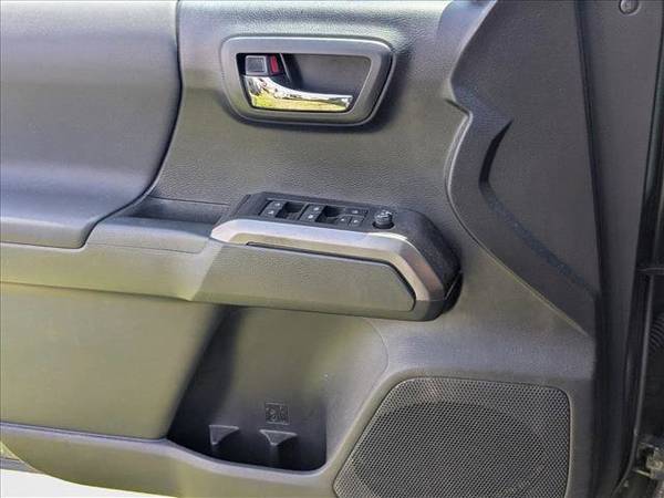2021 Toyota Tacoma 4WD 4x4 Camioneta TRD Sport Cabina Doble - $33,895 (Llame al *(727) 800-4078* para confirmar disponibilidad al instante)63443591427971123