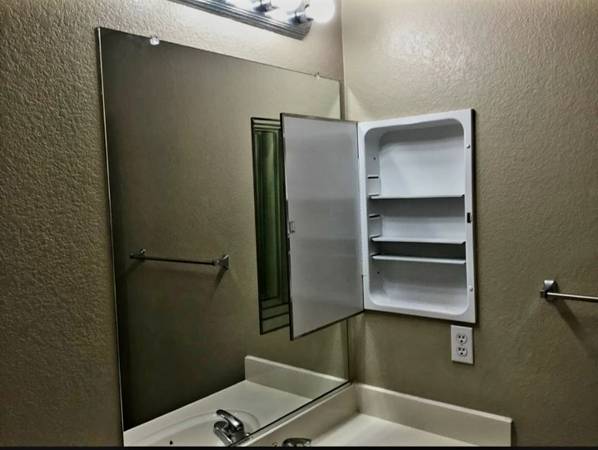 $1,200 / 1br - 40ft2 - Estudio en alquiler en W. NATOMAS sacramento 95834 (Sacramento)63844738793473122