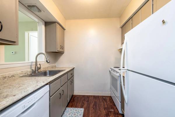 $1,414 / 1br - 660ft2 - Available Now! 1 Bedroom Apartments at Westwood Apartments (Syracuse)63982840249218124